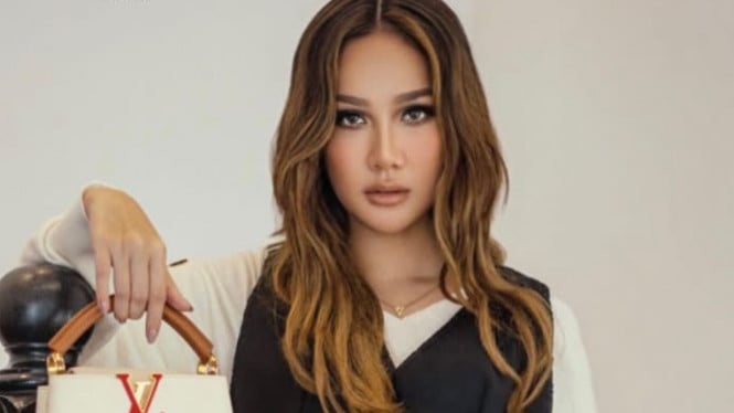 Instagram/bclsinclair