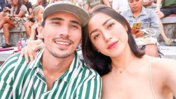 Jessica Iskandar Dan Vincent Verhaag Kepergok Dugem Di Kelab Hotman Paris