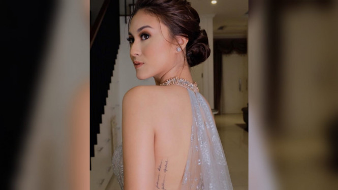 Instagram/marcelladaryanani