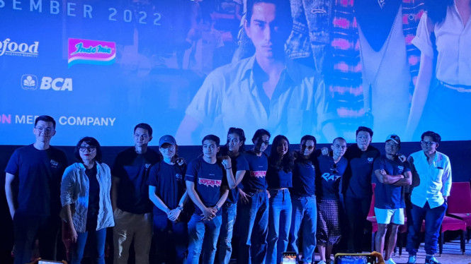 Intipseleb/Tiya Sukmawati