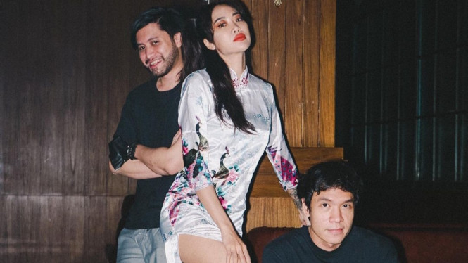 Instagram/vierratale_ 