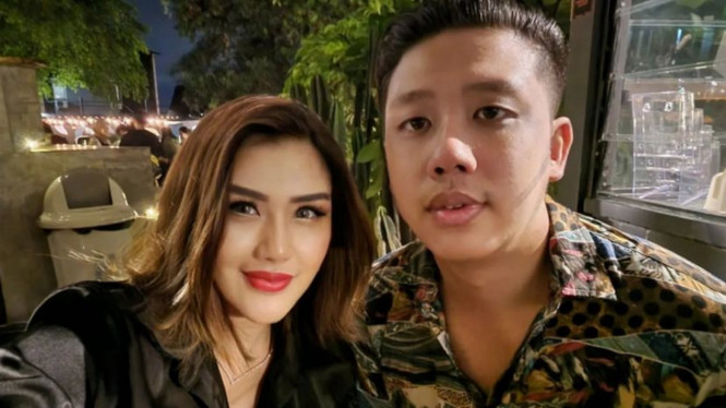 Paulo Benua, Rey Utami