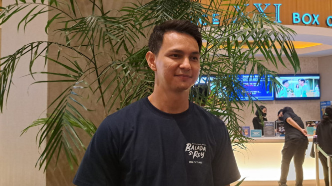 Intipseleb/Tiya Sukmawati