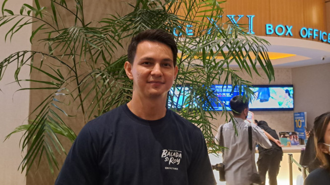 Intipseleb/Tiya Sukmawati