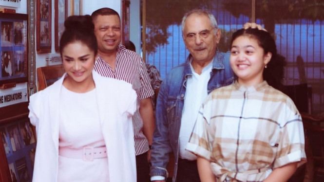 Instagram/krisdayantilemos