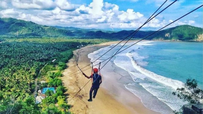 pantaitaman/instagram