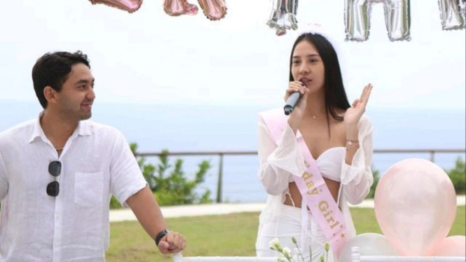 Instagram/@anyageraldine