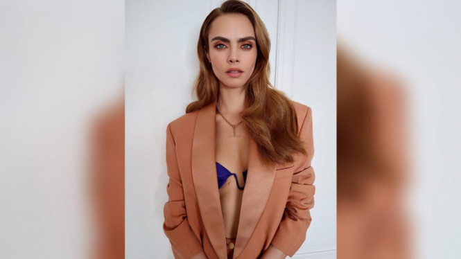 Instagram/caradelevingne