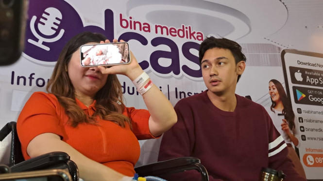 Intipseleb/Tiya Sukmawati