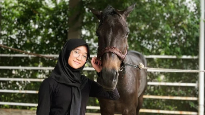 Instagram/@aishakeem15