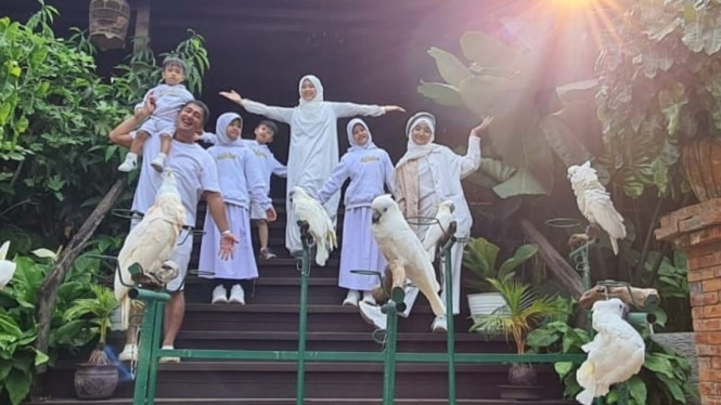 Instagram/@aishakeem15