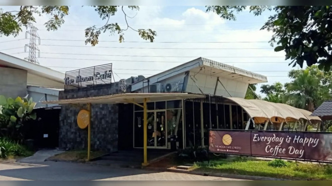 Instagram/themooncafe_official