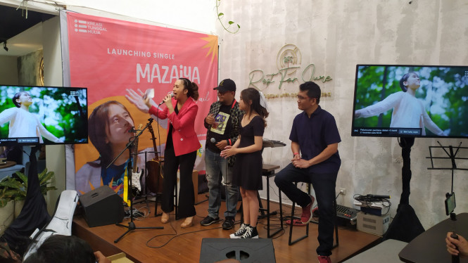 IntipSeleb/ Wahyu Firmansyah