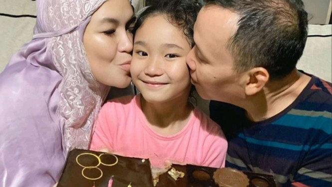 Instagram/@ayutingting92