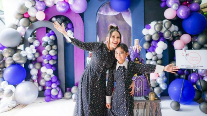 Instagram/@ayutingting92