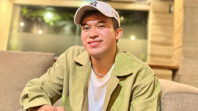 Instagram/ @anwar_bab