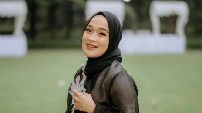 Instagram/Ririe_fairus