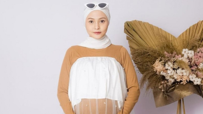 Instagram/indhningtys 