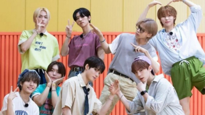 Instagram/@elast_official