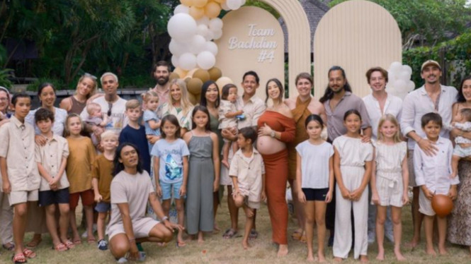 Instagram/@jenniferbachdim