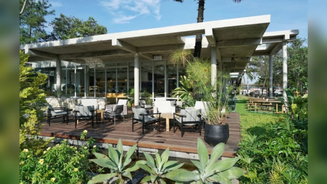 Instagram/floweysentul