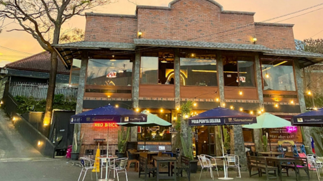 gmaps/Red Brick Cafe