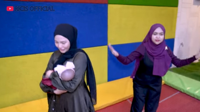 Yiutube Ricis Official