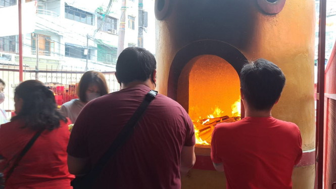 Intipseleb/Tiya Sukmawati