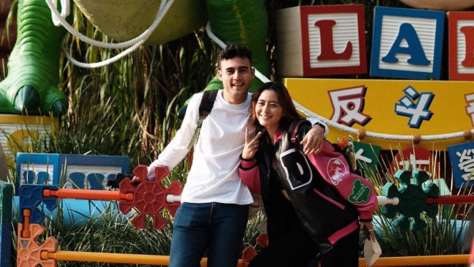 Instagram/laura_theux 