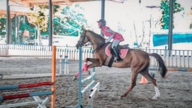 Instagram/riaricis1795