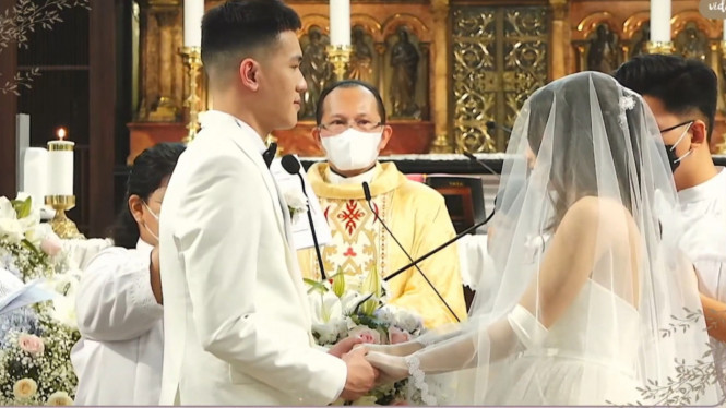 YouTube/Julian & Maria