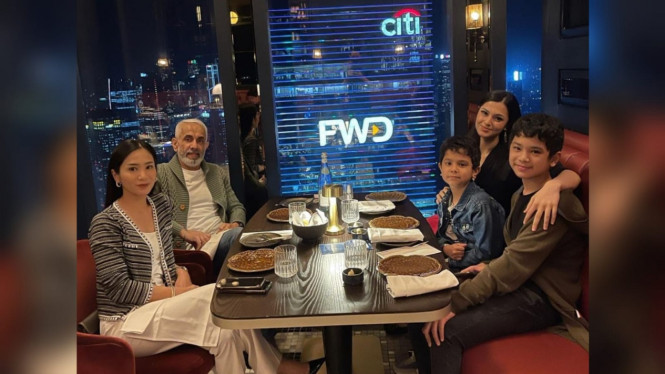 Instagram/kareenakaur.c