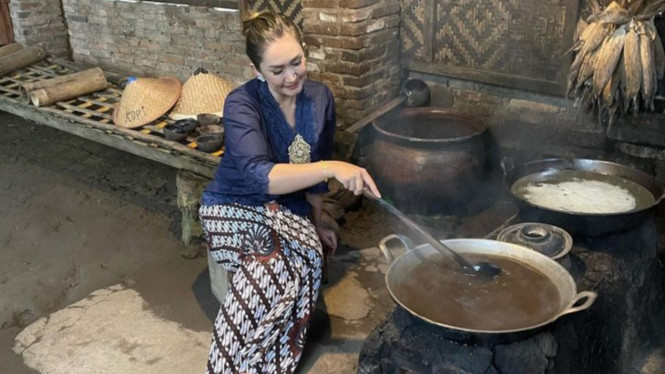 Instagram/@nafaurbach