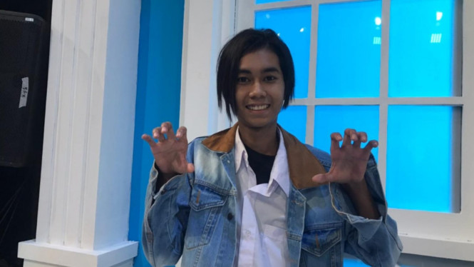 Intipseleb/Tiya Sukmawati