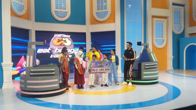 Cahaya Padang/IntipSeleb