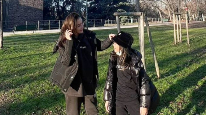 Instagram/ayutingting92