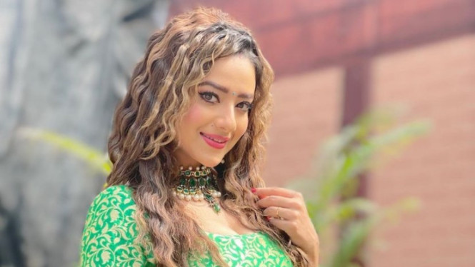 Instagram/Madalsasharma