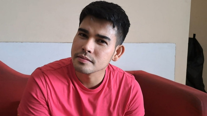 Intipseleb/Tiya Sukmawati