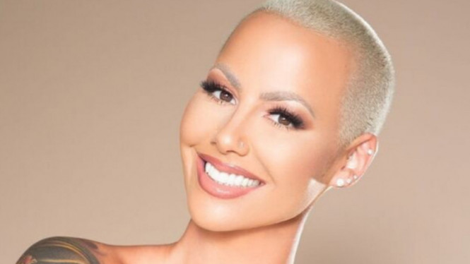 Instagram/@amberrose