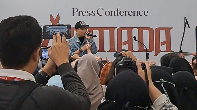 Intipseleb/Tiya Sukmawati