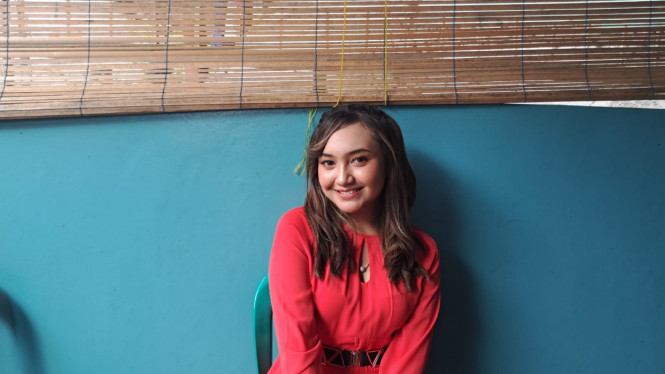 Intipseleb/Tiya Sukmawati