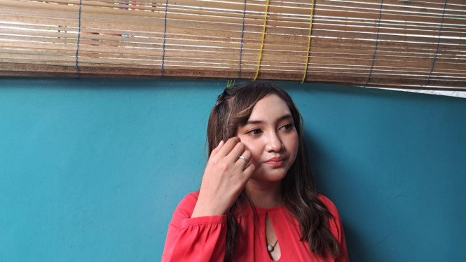 Intipseleb/Tiya Sukmawati