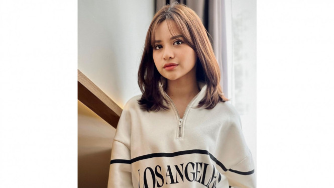 Instagram/ @anggimarito