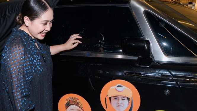 Instagram/@raffinagita1717