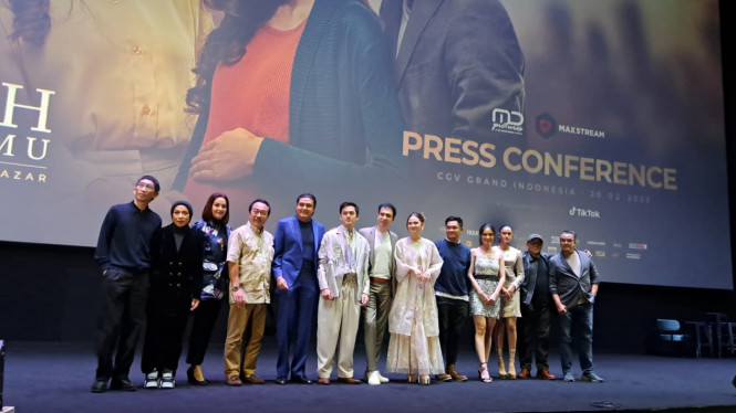 Intipseleb/Tiya Sukmawati