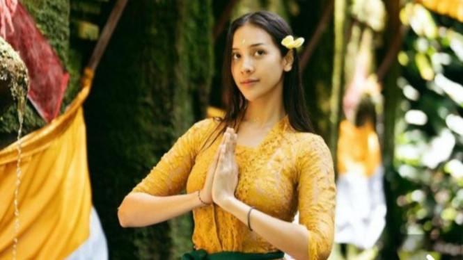 Instagram/Anya Geraldine