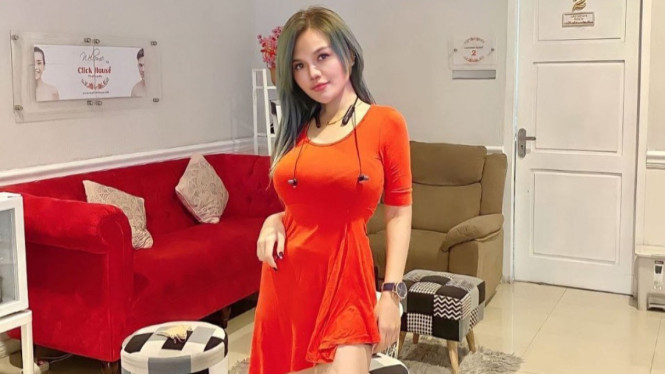 Instagram/@ozilzolie