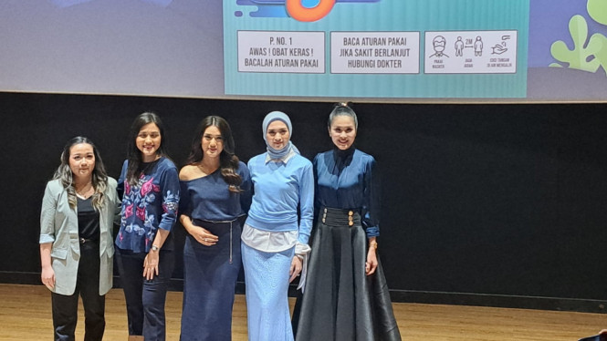 Intipseleb/Tiya Sukmawati