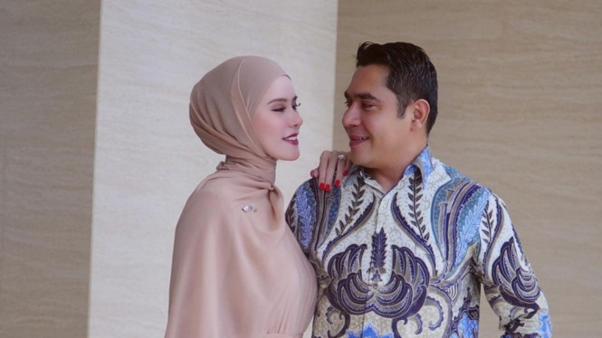 Instagram/angellelga