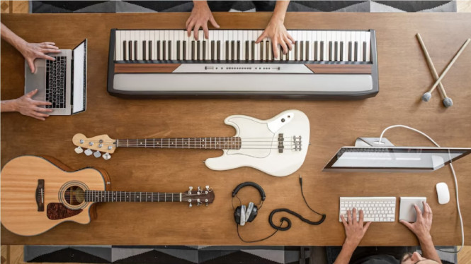 Freepik/pvproductions